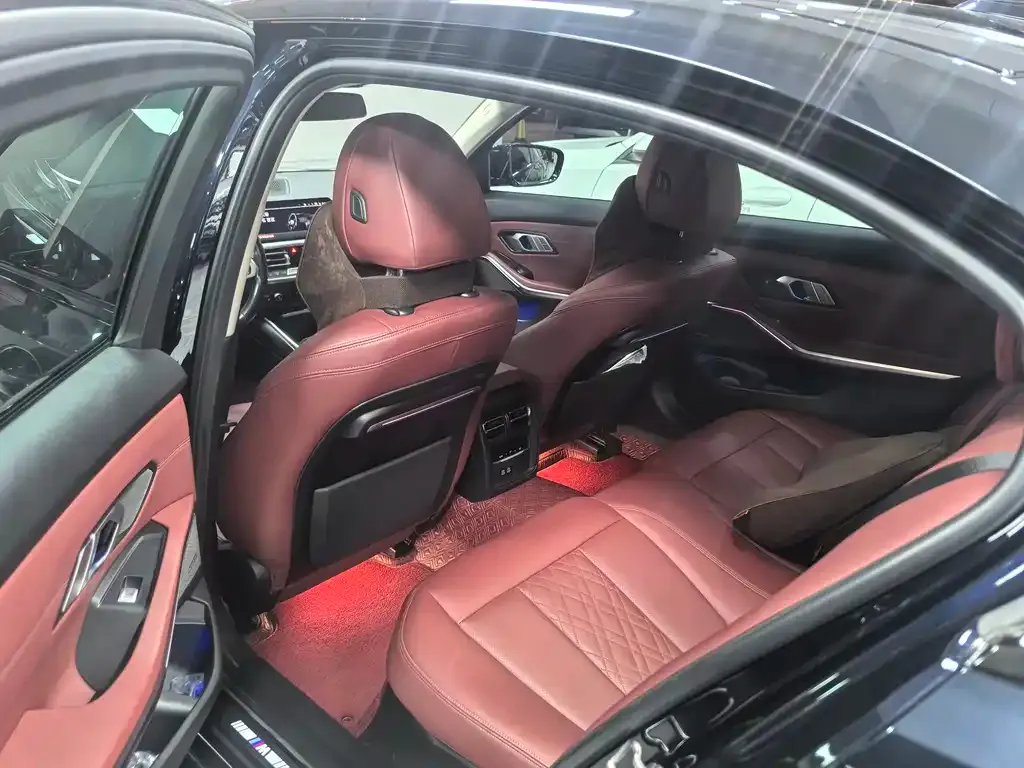 BMW 3 Series 2021 из CN, фото 6