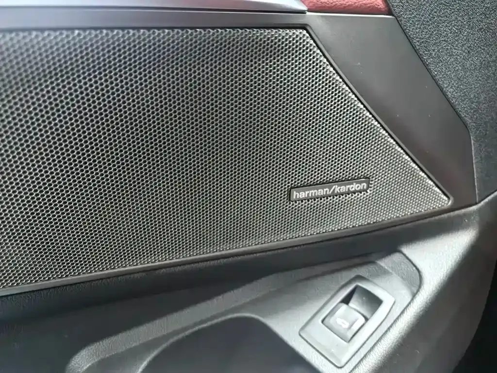BMW 3 Series 2021 из CN, фото 7