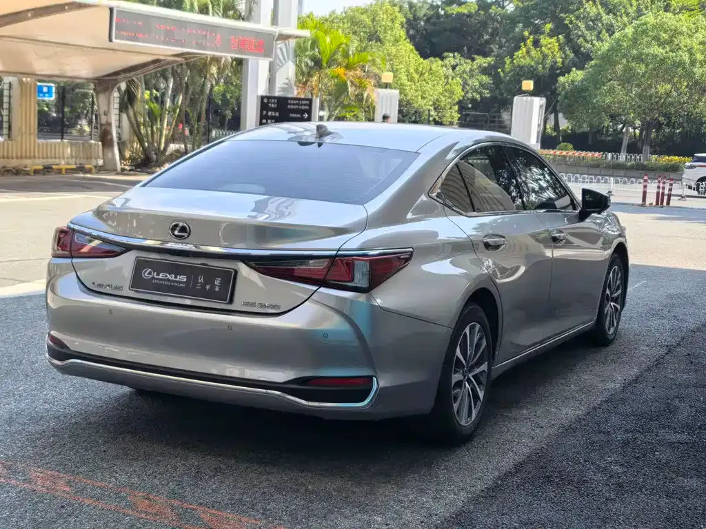 Lexus ES 2022 из CN, фото 6