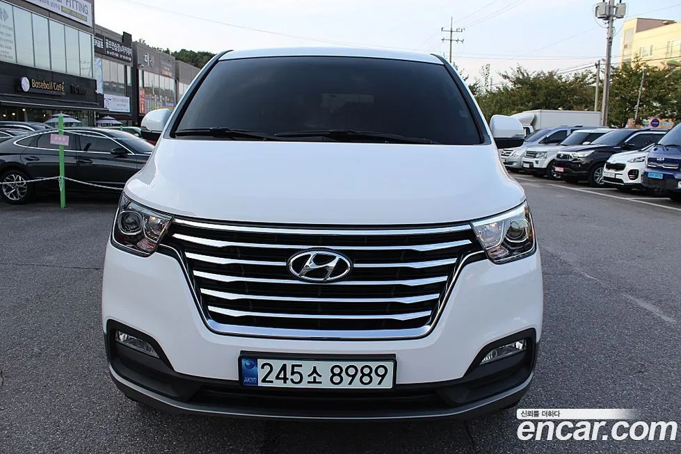Hyundai Starex 2021 из KR, фото 2