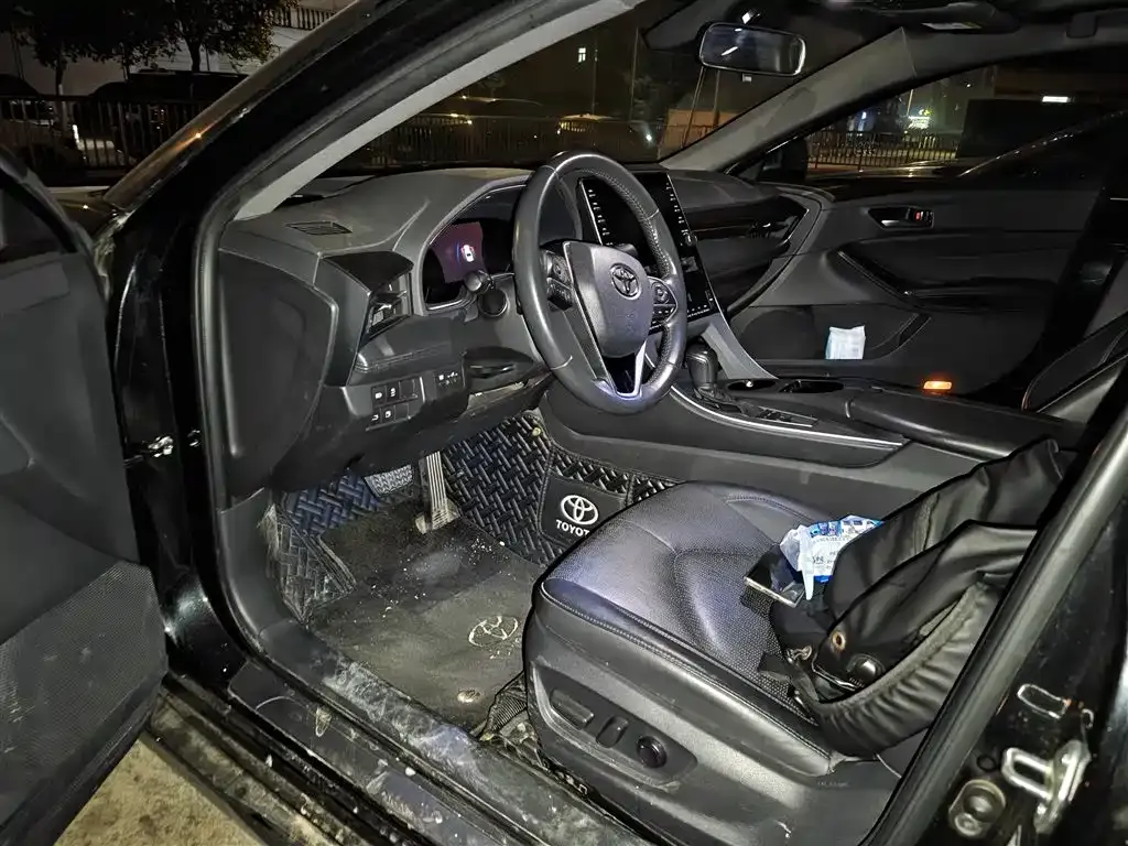 Toyota Avalon 2021 из CN, фото 2