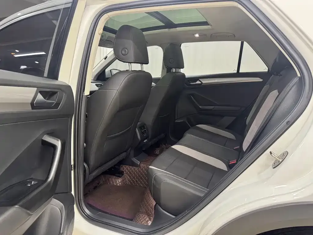 Volkswagen T-Roc 2022 из CN, фото 8