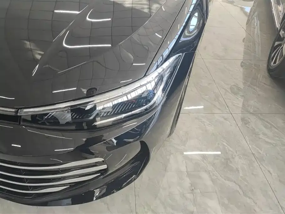 Volkswagen Passat 2025 из CN, фото 5