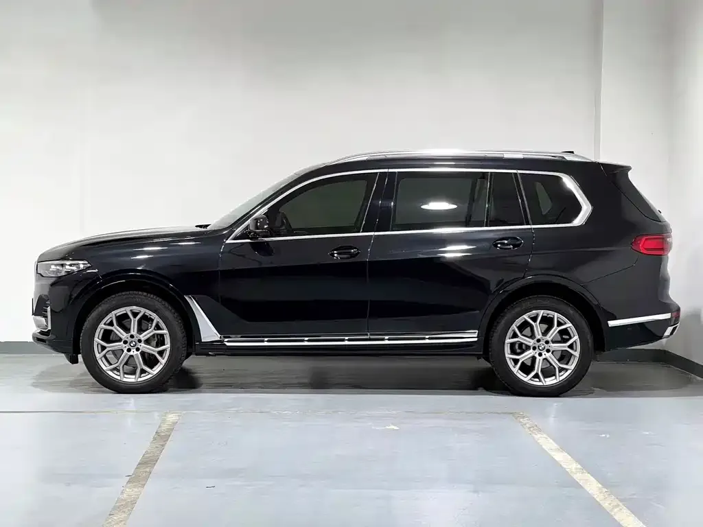 BMW X7 2022 из CN, фото 2