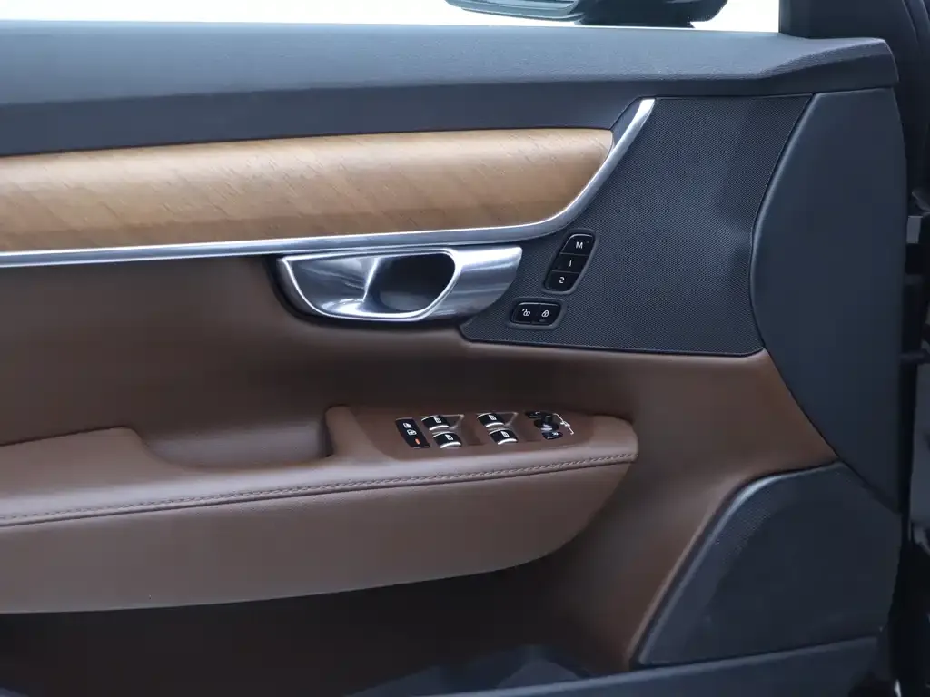 Volvo S90 2024 из CN, фото 6