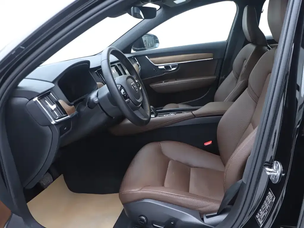 Volvo S90 2024 из CN, фото 7