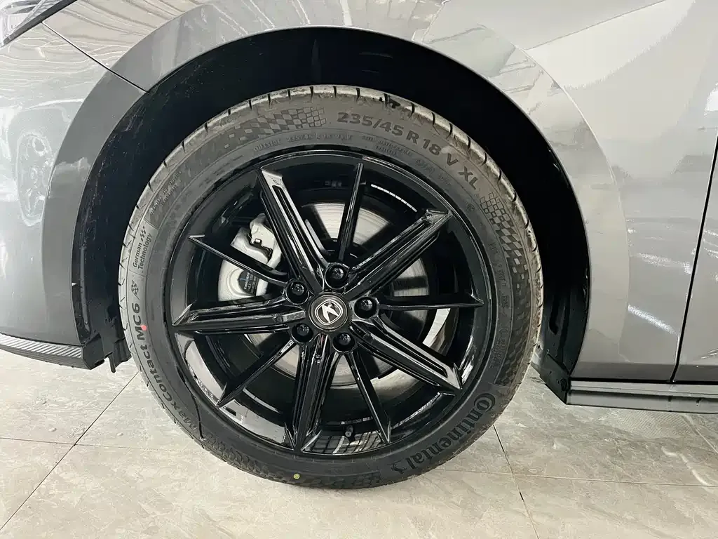 Changan UNI-V iDD 2024 из CN, фото 8