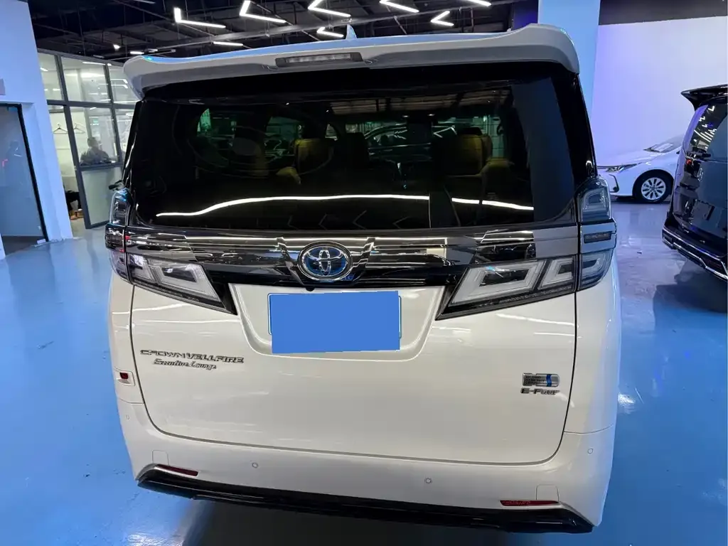 Toyota Vellfire 2021 из CN, фото 10
