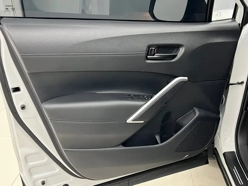 Toyota Frontlander 2022 из CN, фото 5