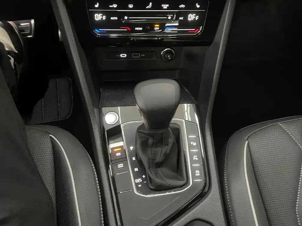 Volkswagen Tiguan L 2022 из CN, фото 10