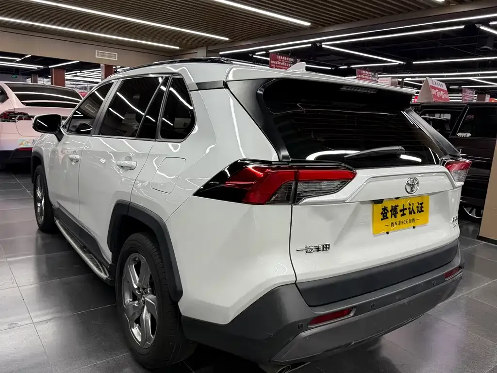 Toyota RAV4 2022 из CN, фото 9