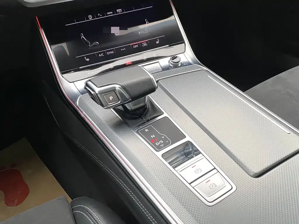 Audi A7L 2024 из CN, фото 6