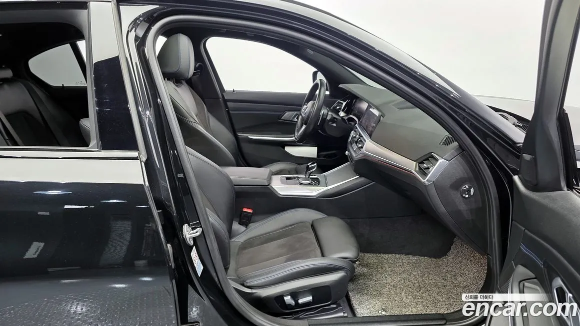 BMW 3-Series 2022 из KR, фото 10