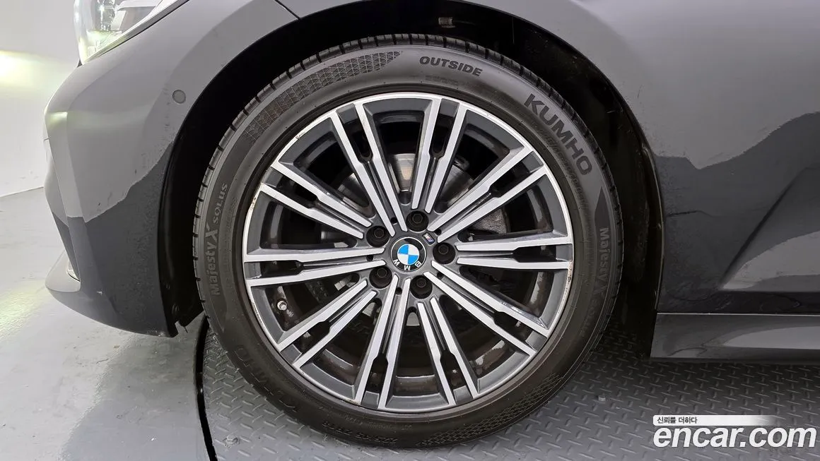 BMW 3-Series 2022 из KR, фото 5