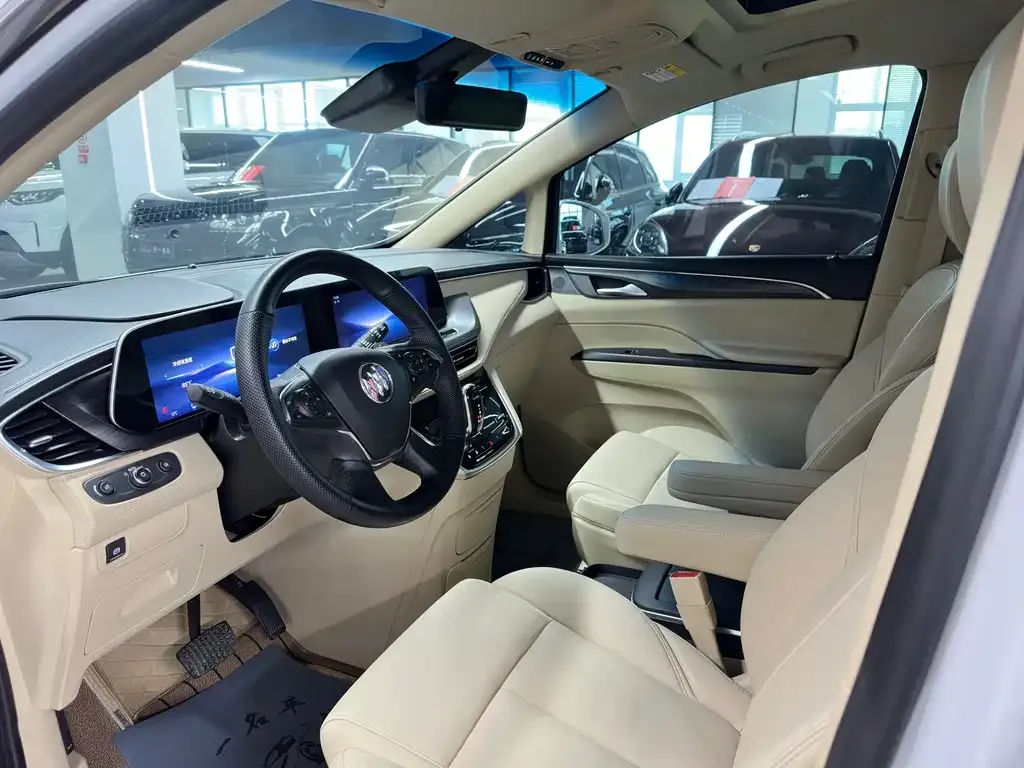 Buick GL8 2023 из CN, фото 10
