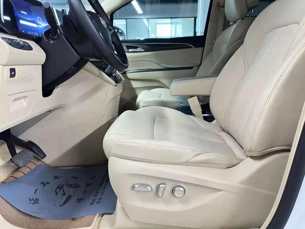 Buick GL8 2023 из CN, фото 8