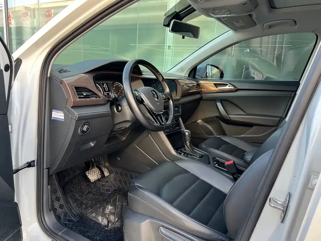 Volkswagen Tharu 2021 из CN, фото 3