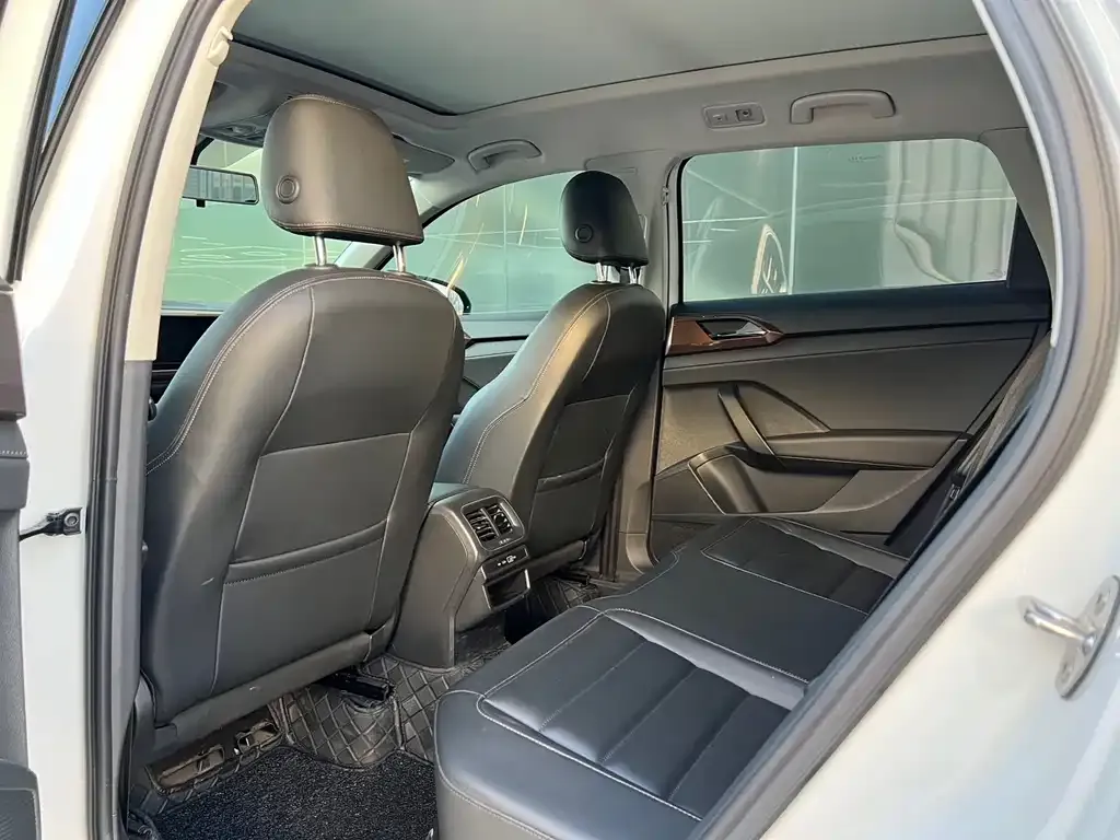 Volkswagen Tharu 2021 из CN, фото 4