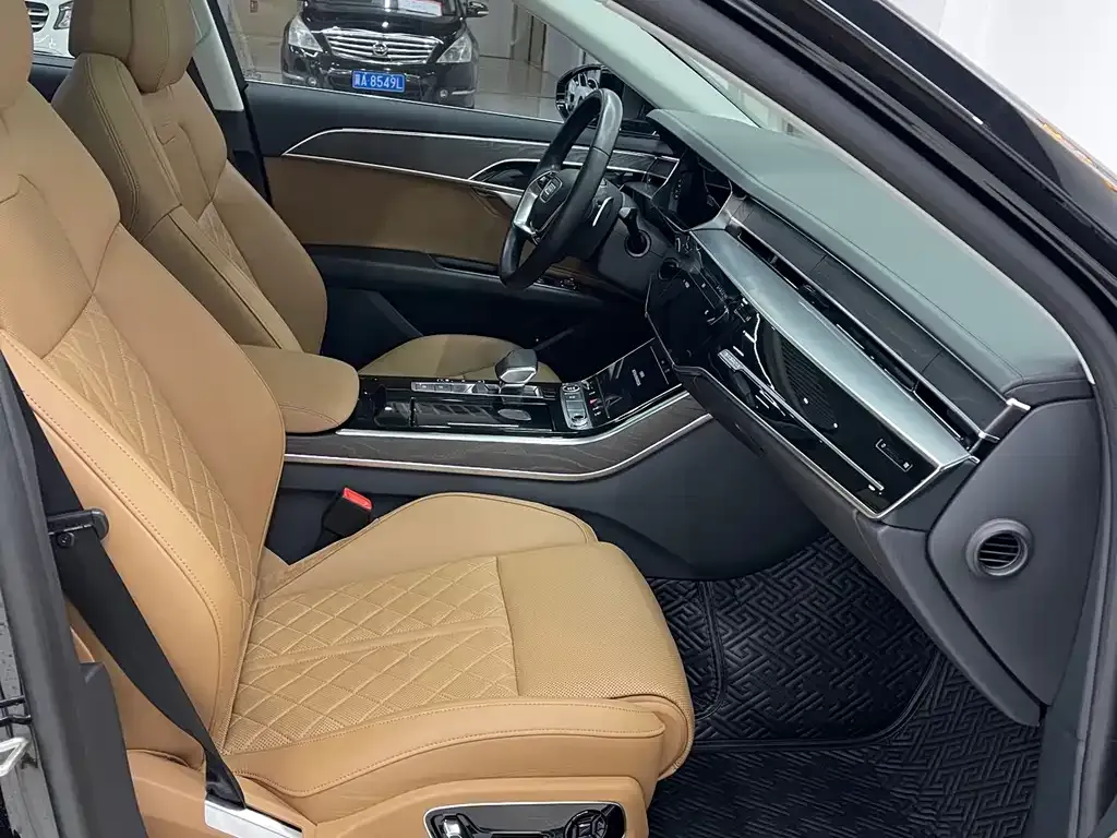 Audi A8 2022 из CN, фото 10