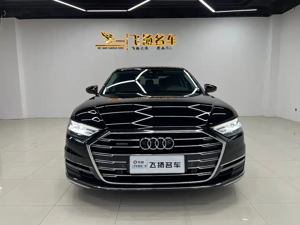 Audi A8 2022 из CN, фото 2