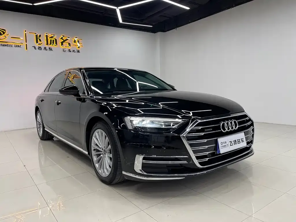Audi A8 2022 из CN, фото 3