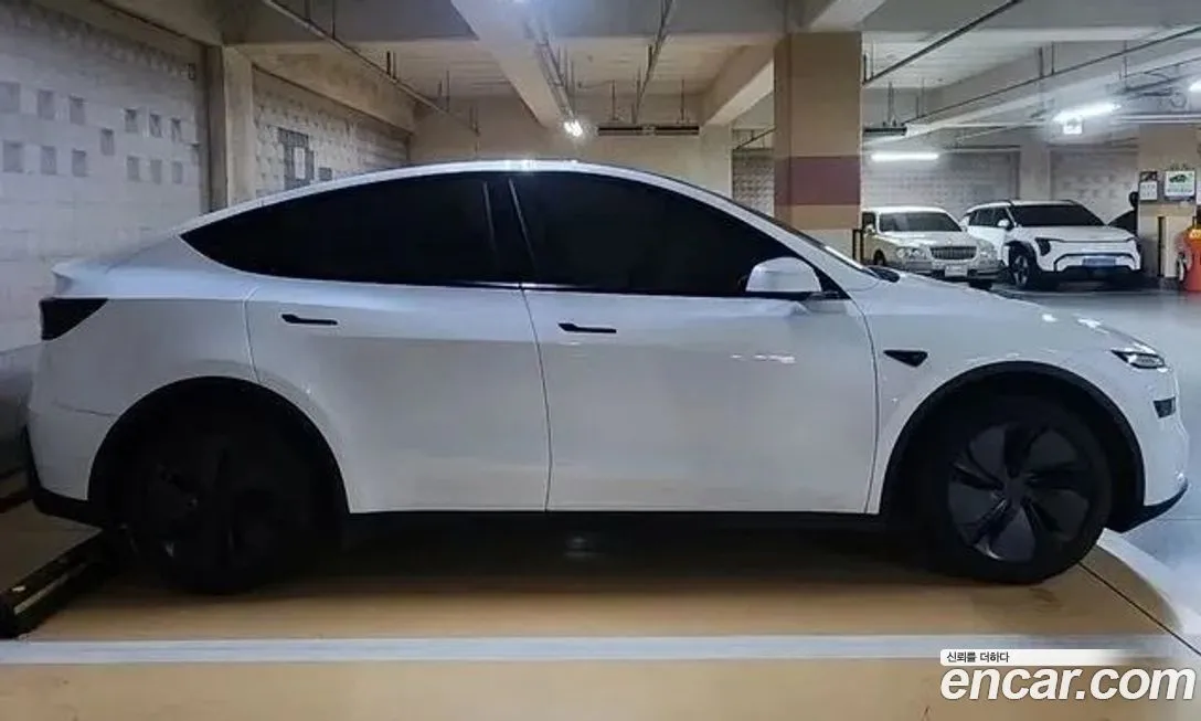 Tesla Model Y 2025 из KR, фото 4