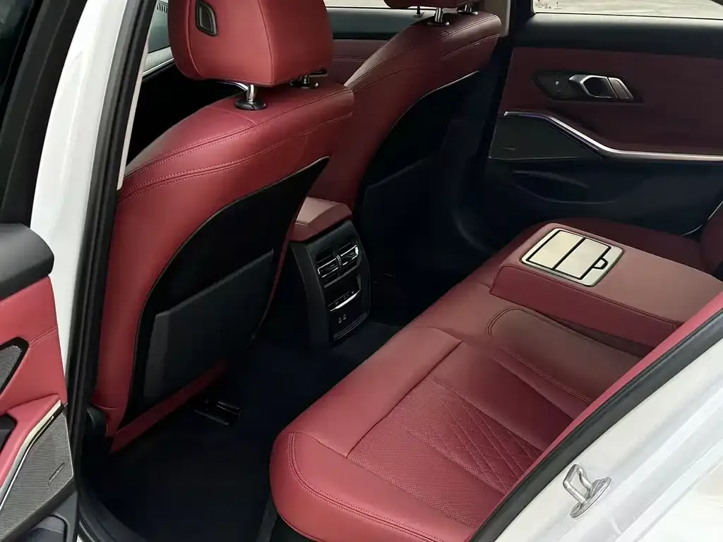 BMW 3 Series 2022 из CN, фото 7