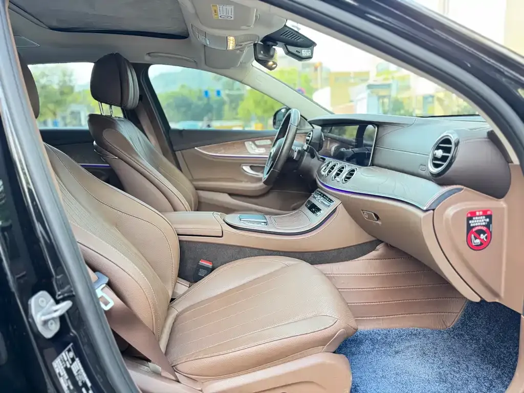 Mercedes-Benz E-Class 2023 из CN, фото 10