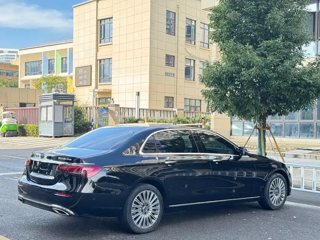 Mercedes-Benz E-Class 2023 из CN, фото 6