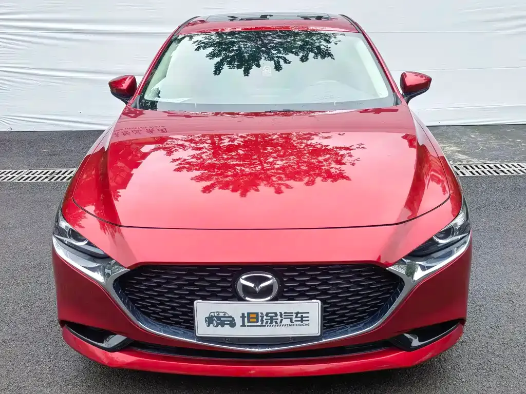 Mazda 3 Axela 2022 из CN, фото 2