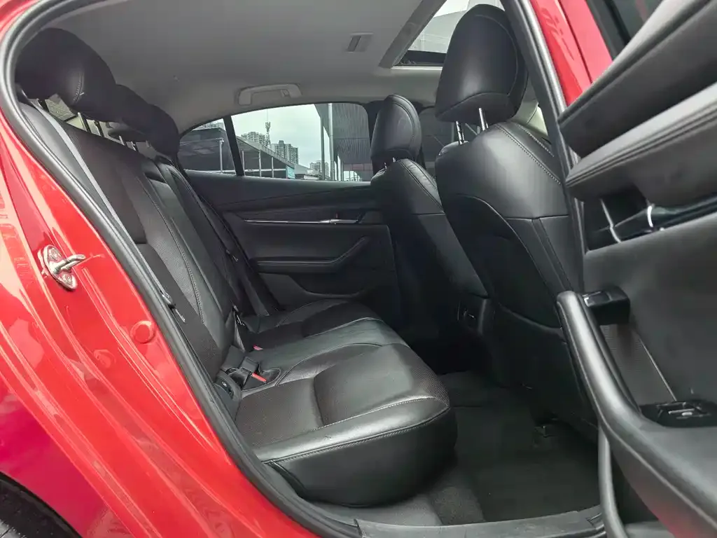 Mazda 3 Axela 2022 из CN, фото 6