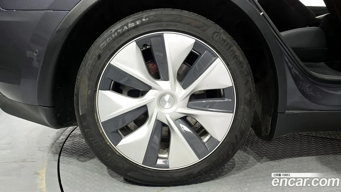 Tesla Model Y 2021 из KR, фото 5