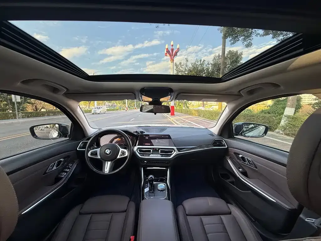 BMW 3 Series 2021 из CN, фото 6