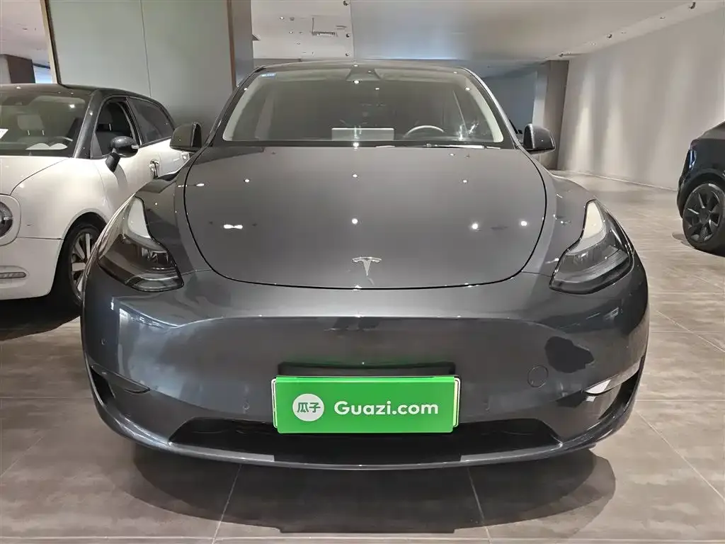 Tesla Model Y 2023 из CN, фото 3