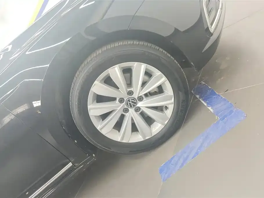 Volkswagen Passat — фото 6