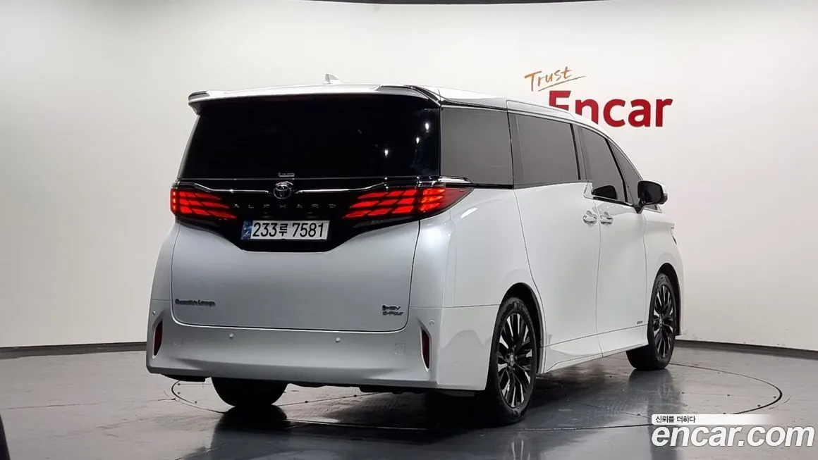 Toyota Alphard 2024 из KR, фото 2