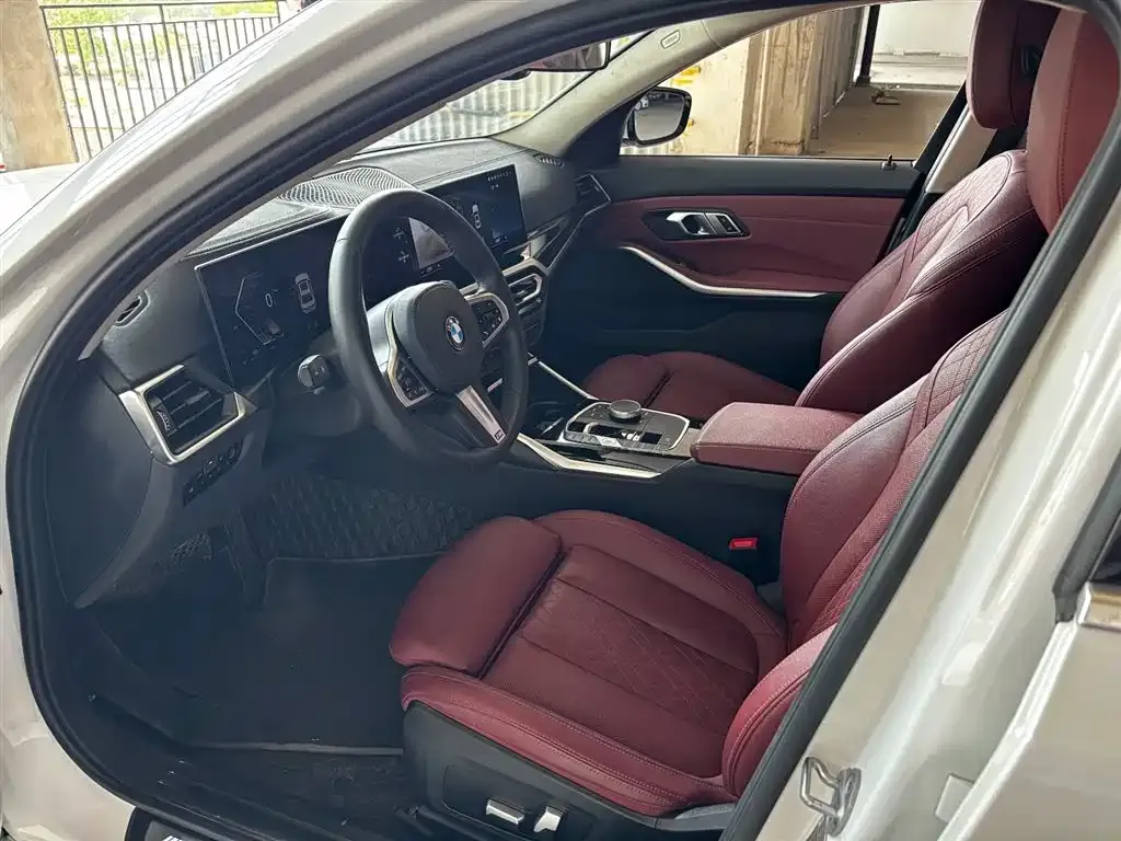 BMW 3 Series 2023 из CN, фото 9