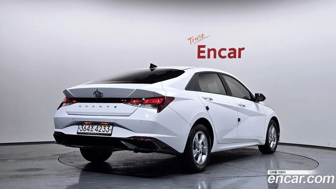 Hyundai AVANTE — фото 2
