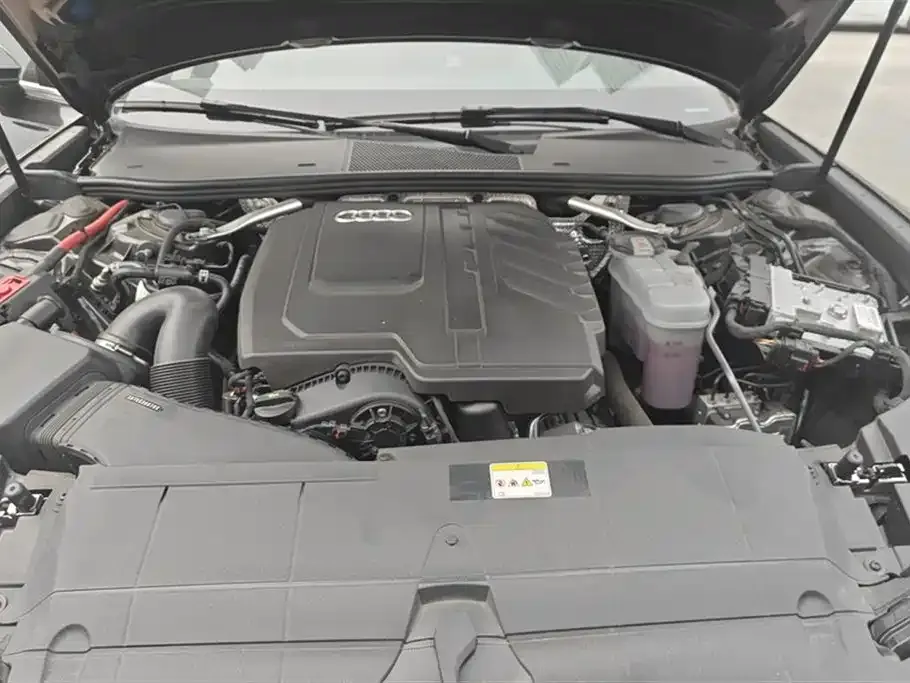 Audi A6L 2024 из CN, фото 10