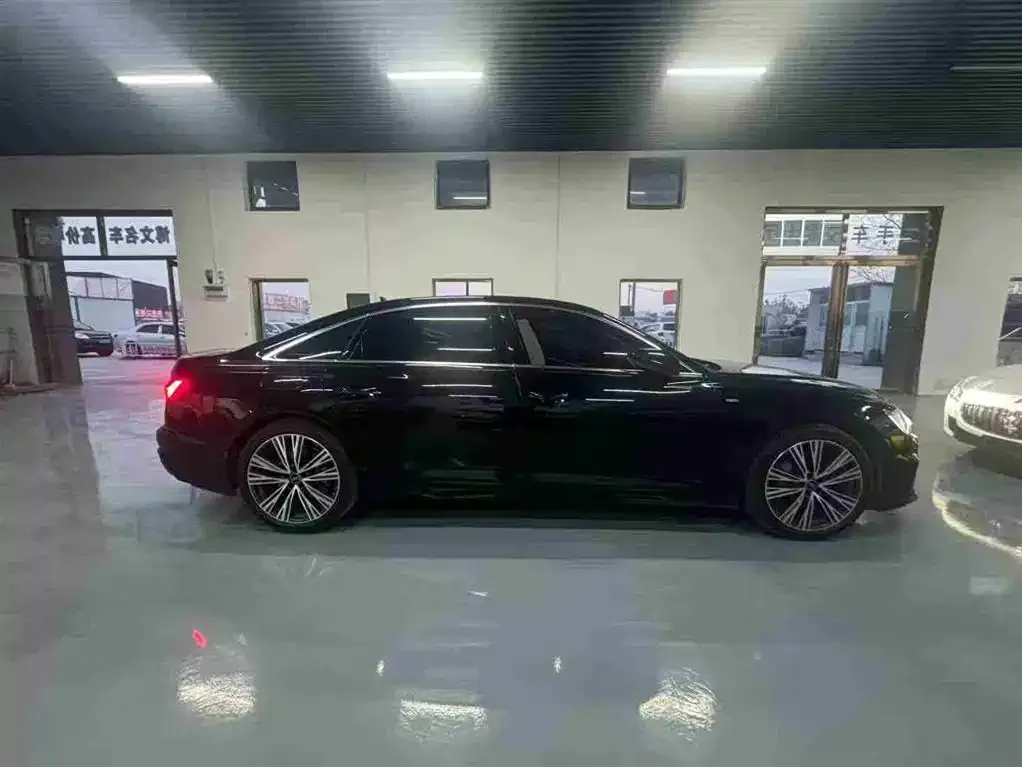 Audi A6L 2022 из CN, фото 5