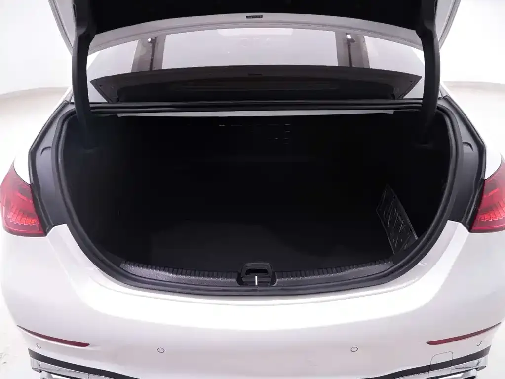 Mercedes-Benz C-Class 2023 из CN, фото 7