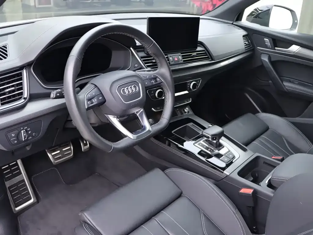 Audi Q5L 2024 из CN, фото 6