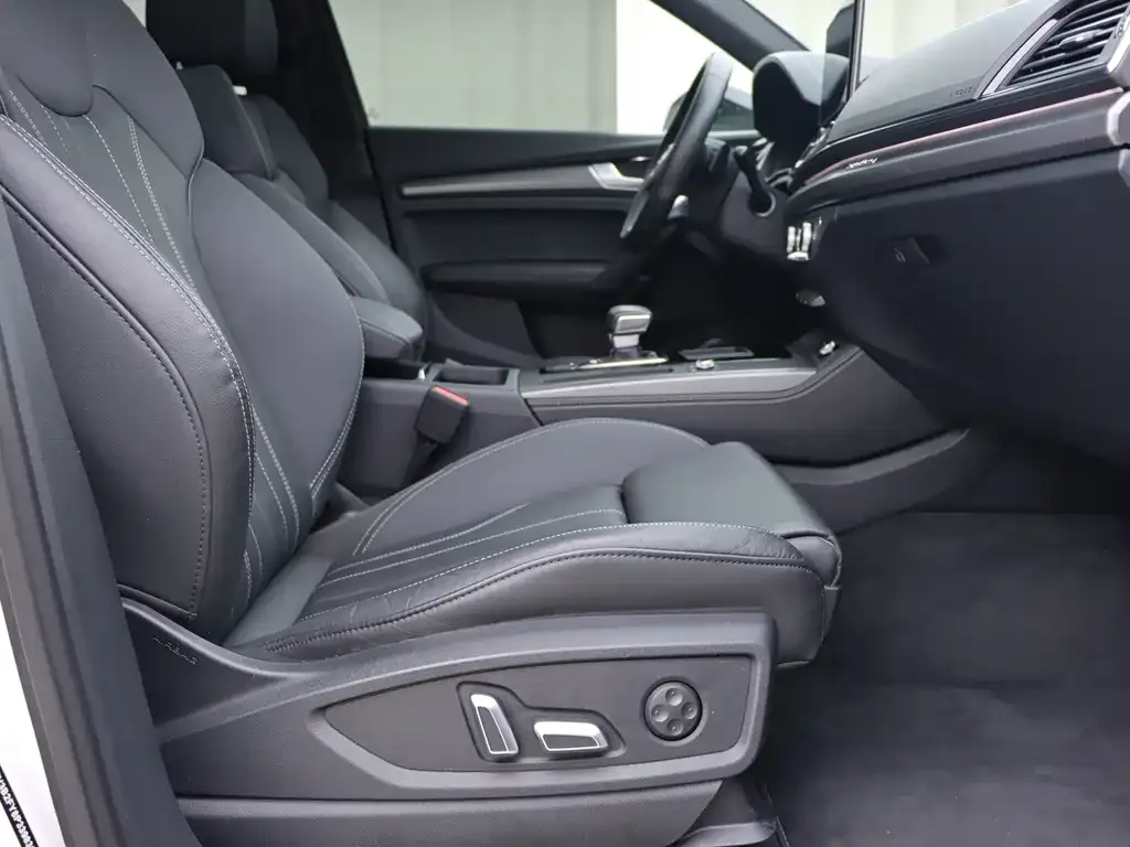 Audi Q5L 2024 из CN, фото 9