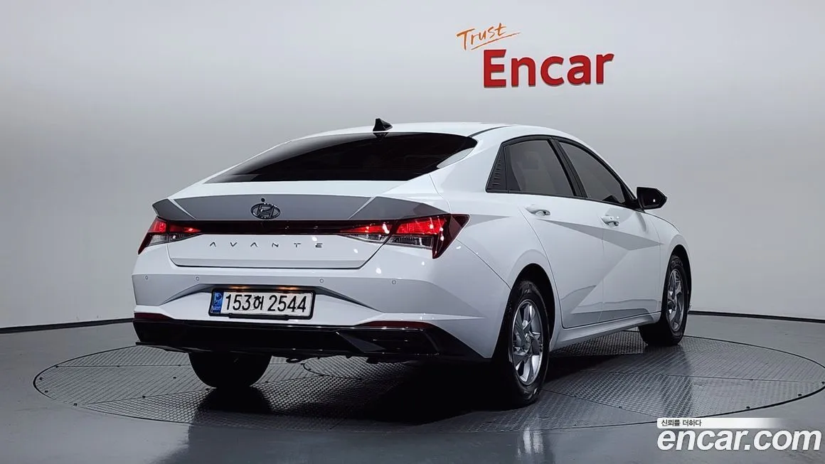 Hyundai AVANTE 2021 из KR, фото 2