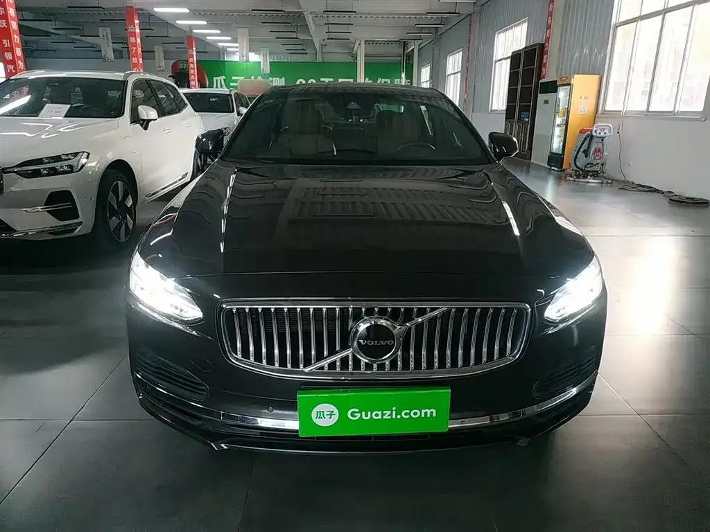 Volvo S90 PHEV 2021 из CN, фото 3
