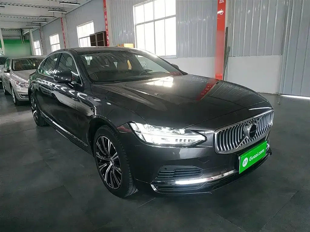 Volvo S90 PHEV 2021 из CN, фото 4