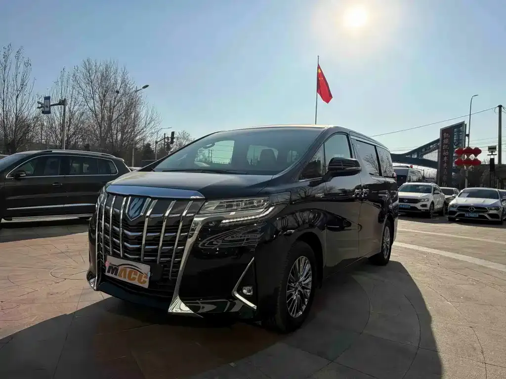 Toyota Alphard 2022 из CN, фото 1