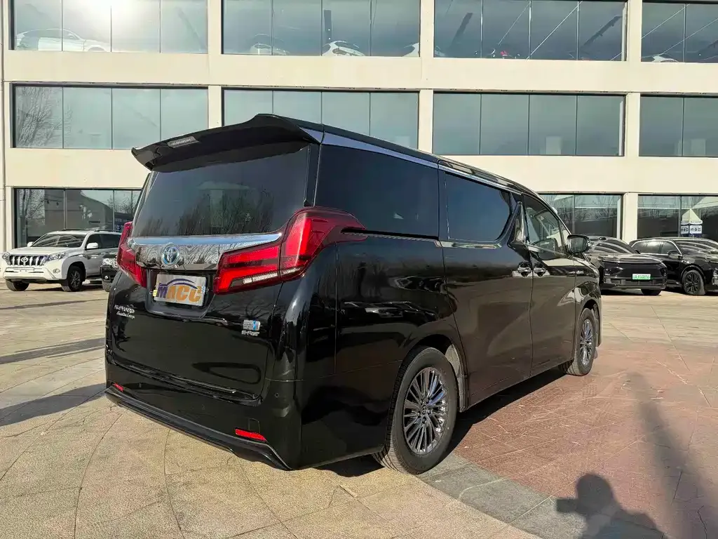 Toyota Alphard 2022 из CN, фото 10