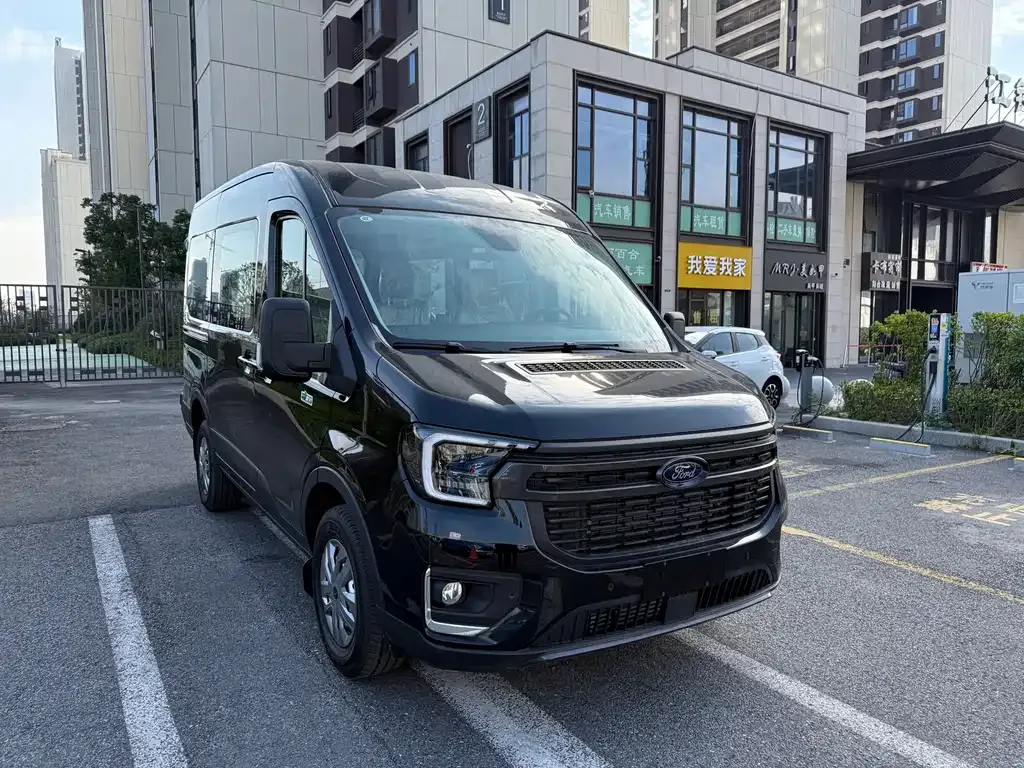 Ford Transit T8 2025 из CN, фото 2