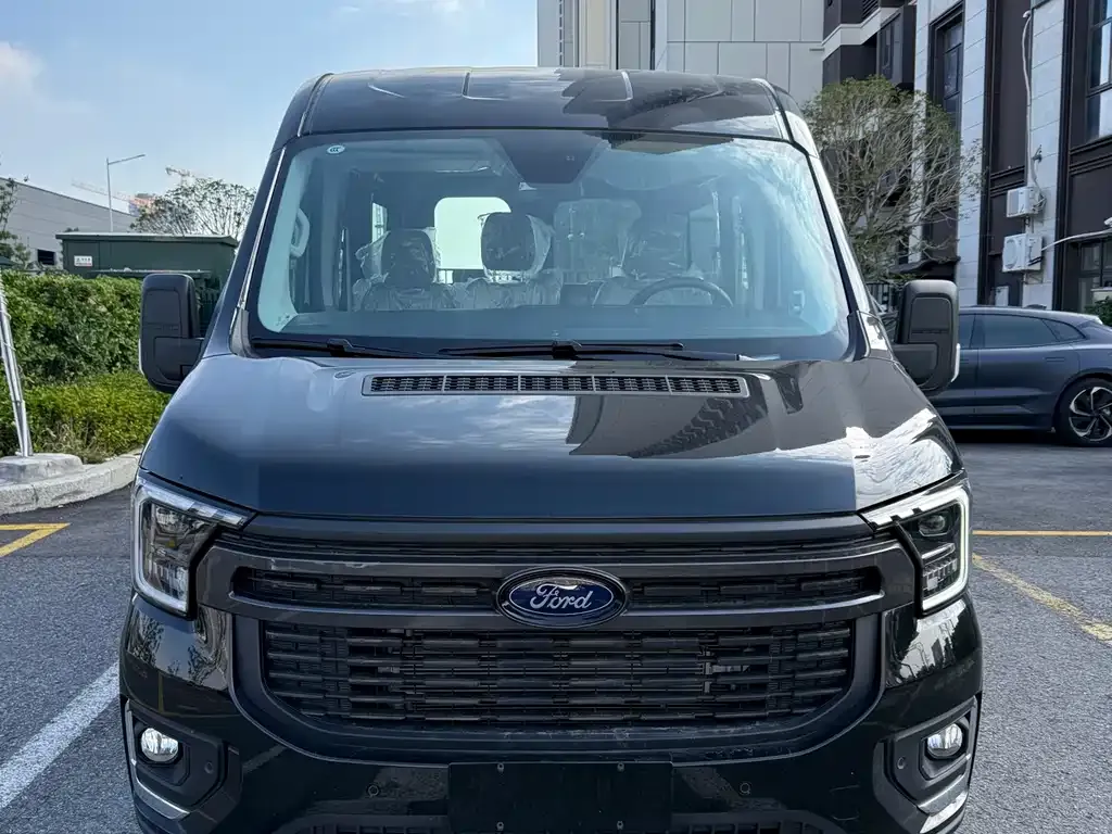 Ford Transit T8 2025 из CN, фото 3